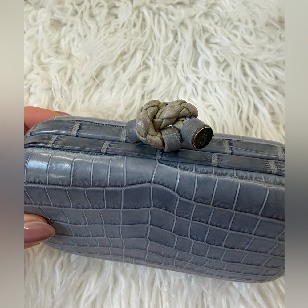 Bottega Veneta Box Knot Clutch Crocodile Small - Picture 10 of 17